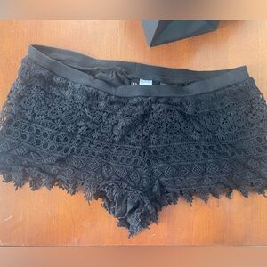 H&M Black Lace bootie shorts
